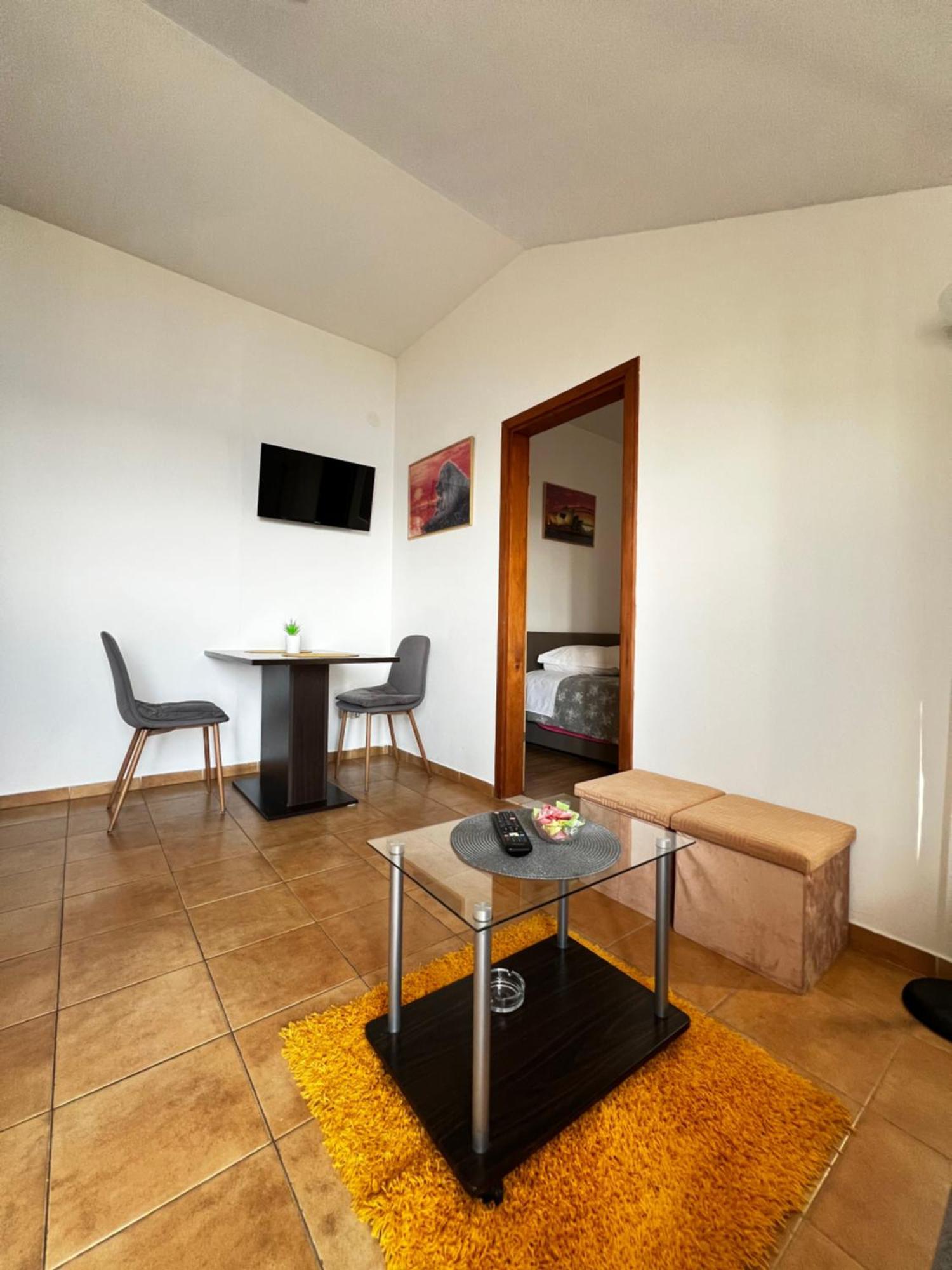 Apartments Lira Mlini Luaran gambar